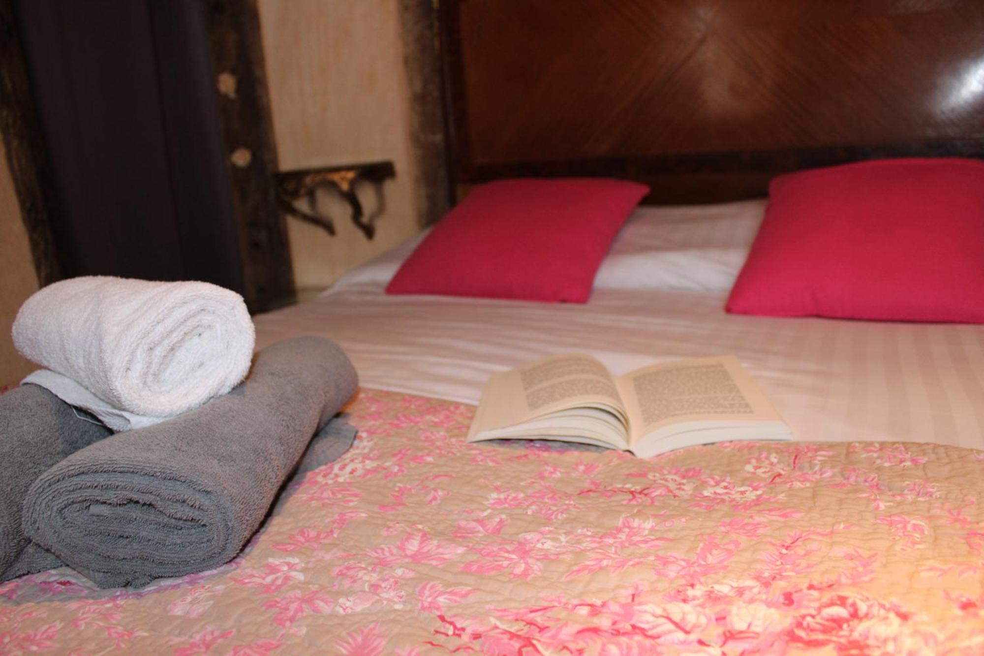 Villa La Roseraie Avec Acces Piscine Hotel La Roseraie مونتيناك المظهر الخارجي الصورة